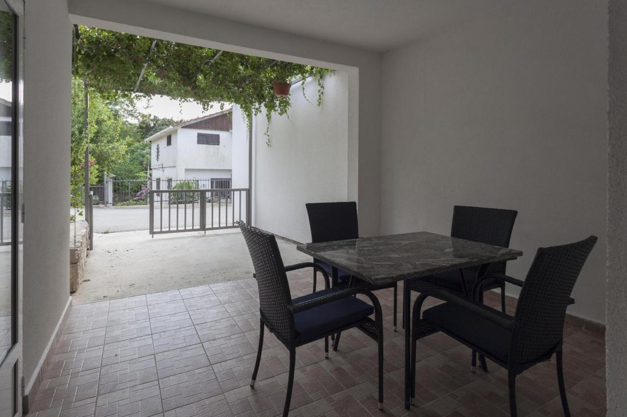 Apartments With A Parking Space Zuljana, Peljesac - 4573 Exterior foto